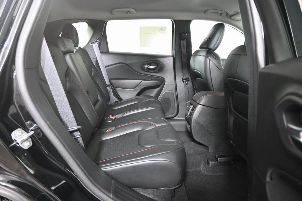 used 2022 Jeep Cherokee car, priced at $25,099