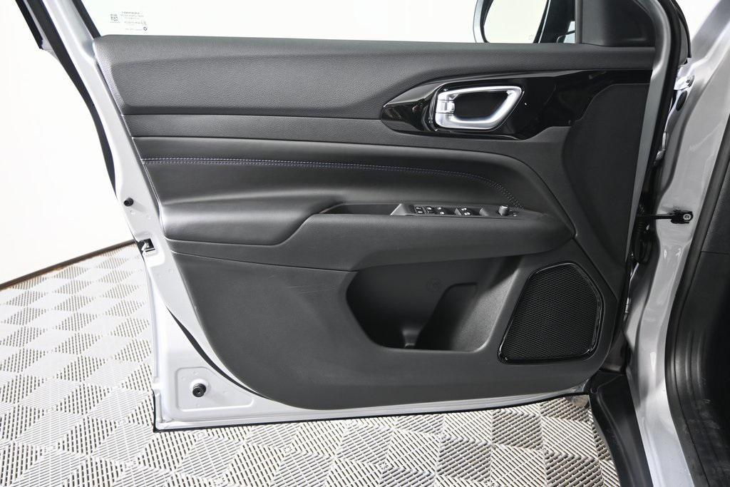 new 2026 Jeep Compass car, priced at $28,199