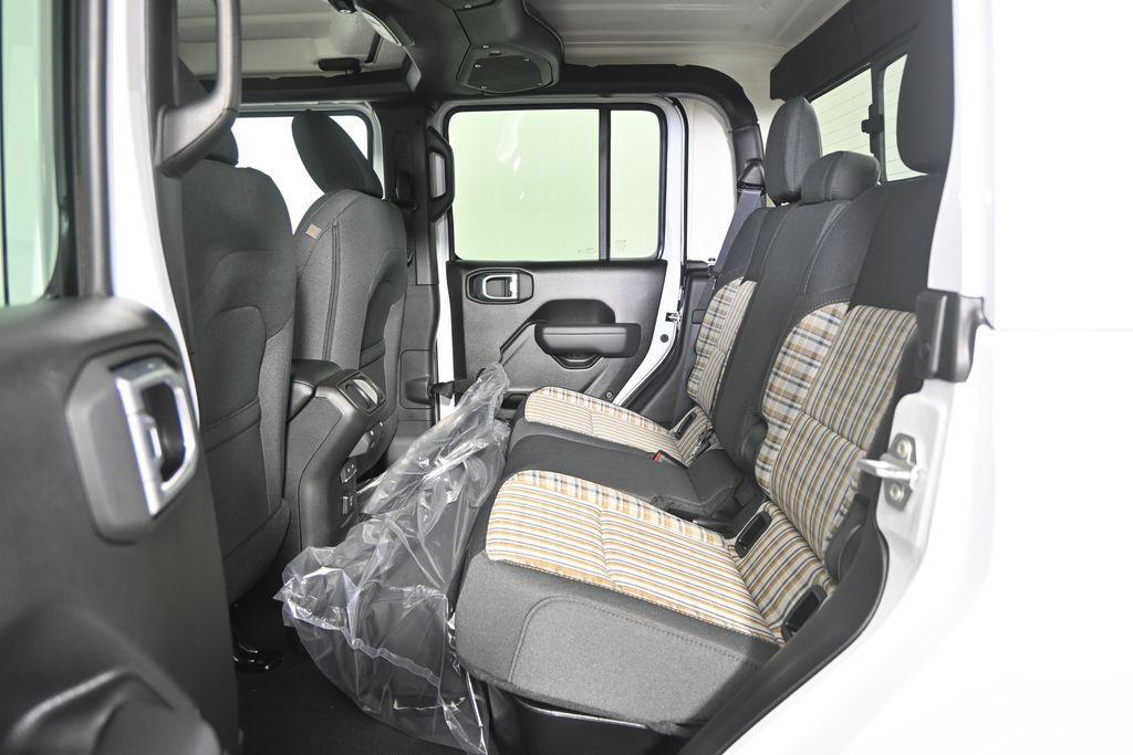 new 2026 Jeep Gladiator car, priced at $44,399