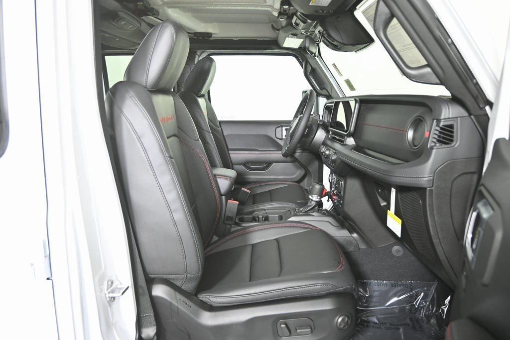 new 2026 Jeep Gladiator car, priced at $54,899