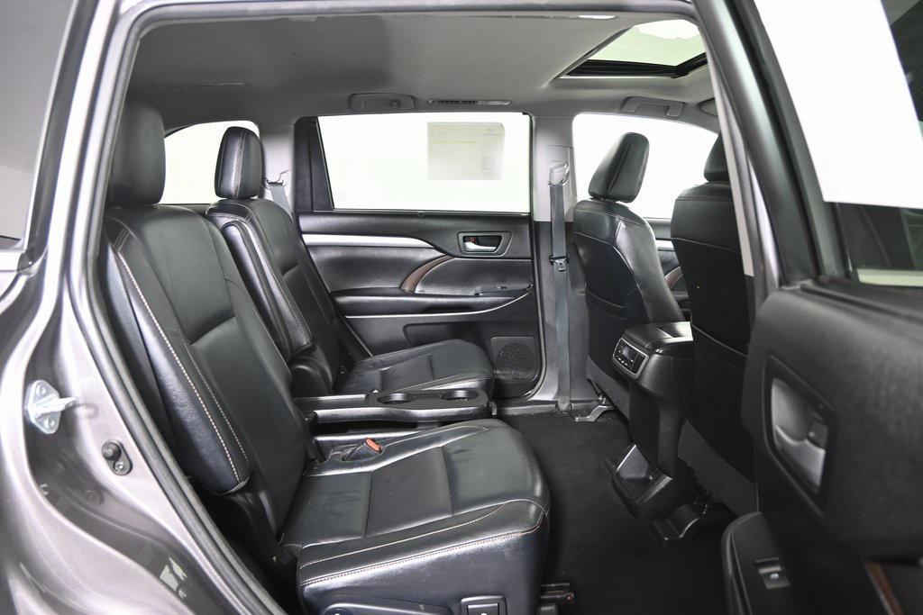 used 2017 Toyota Highlander car, priced at $16,490