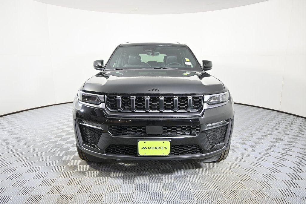 new 2026 Jeep Grand Cherokee car, priced at $40,999