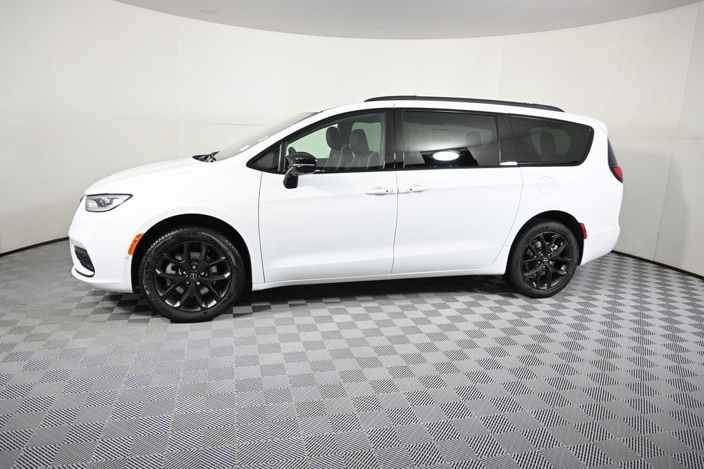 new 2026 Chrysler Pacifica car, priced at $48,299