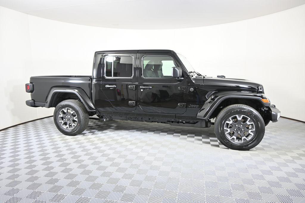 new 2026 Jeep Gladiator car, priced at $42,799