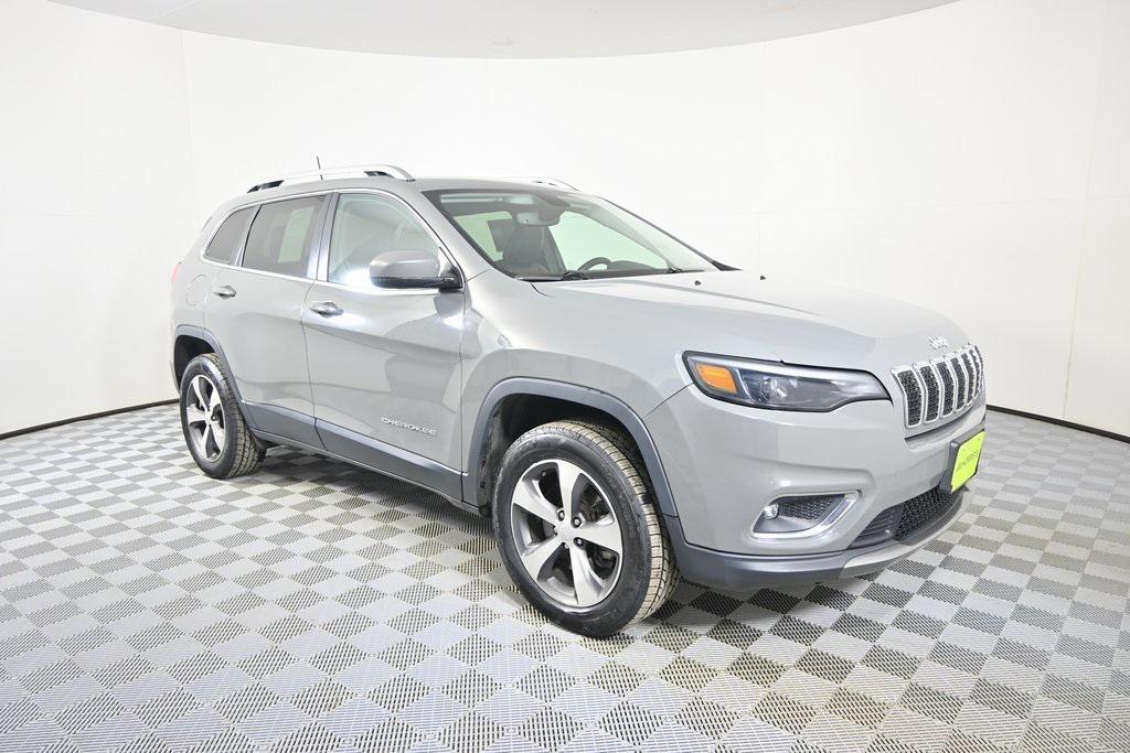 used 2020 Jeep Cherokee car, priced at $15,995