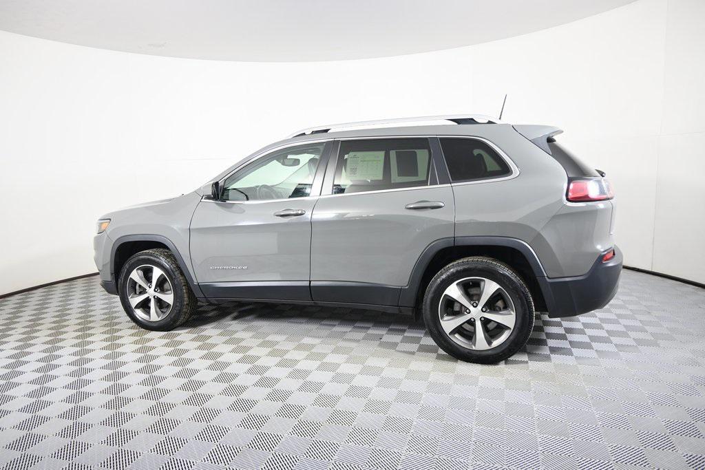 used 2020 Jeep Cherokee car, priced at $15,995