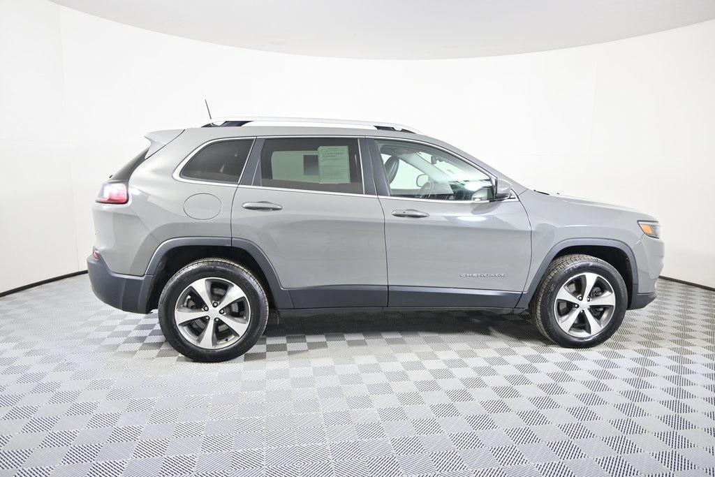 used 2020 Jeep Cherokee car, priced at $15,995