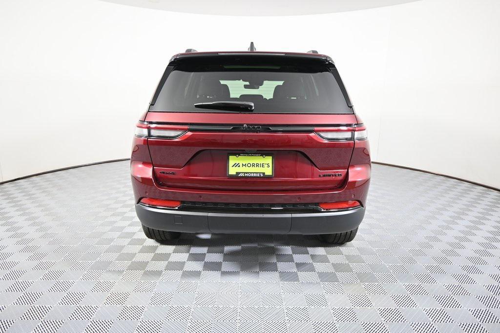 new 2025 Jeep Grand Cherokee car, priced at $45,999