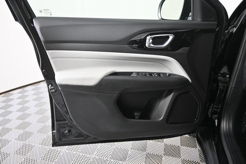 new 2026 Jeep Compass car, priced at $28,299