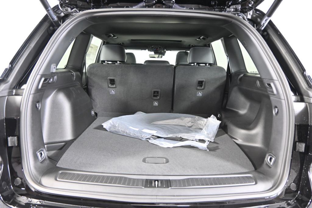 new 2025 Jeep Grand Cherokee car, priced at $39,499