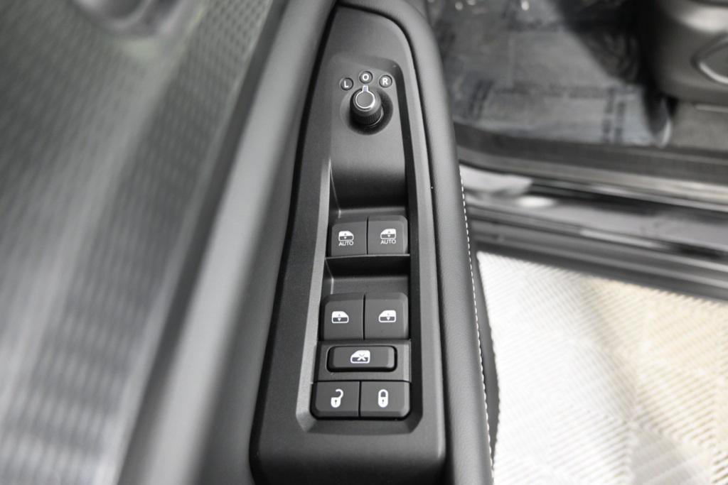 new 2025 Jeep Grand Cherokee car, priced at $39,499