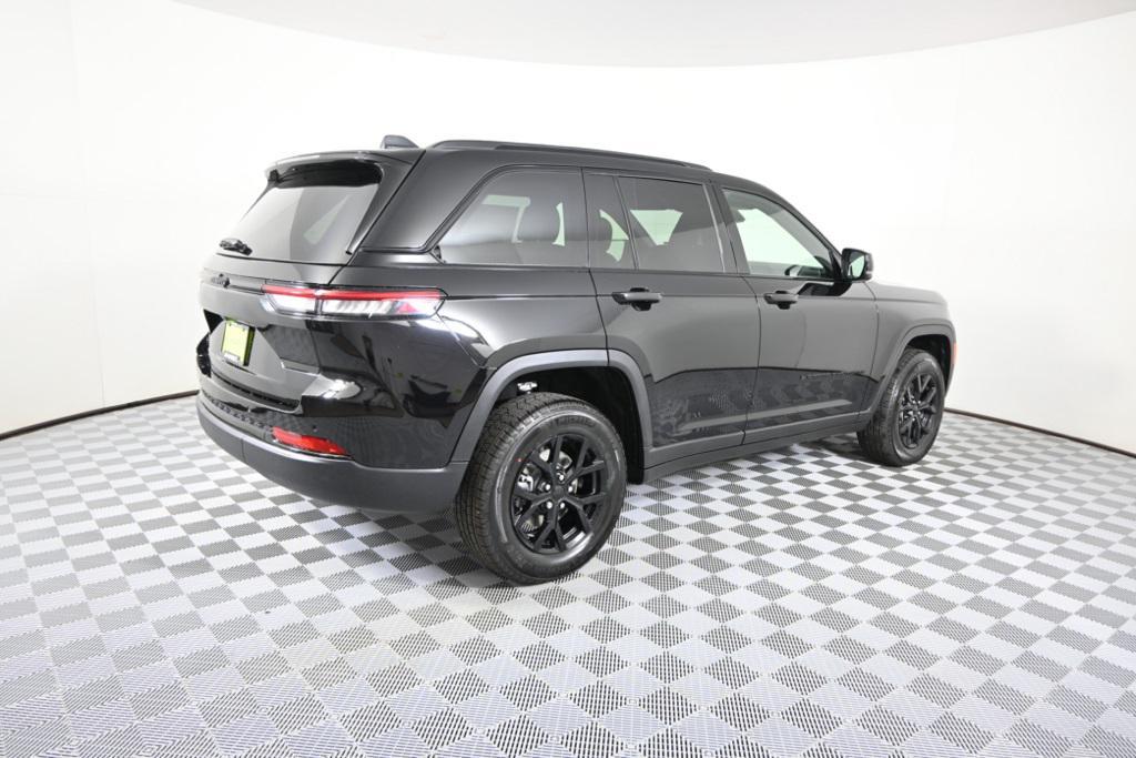 new 2025 Jeep Grand Cherokee car, priced at $39,499