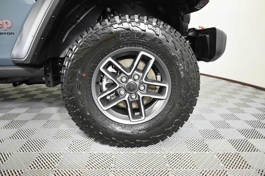 new 2026 Jeep Gladiator car, priced at $54,399