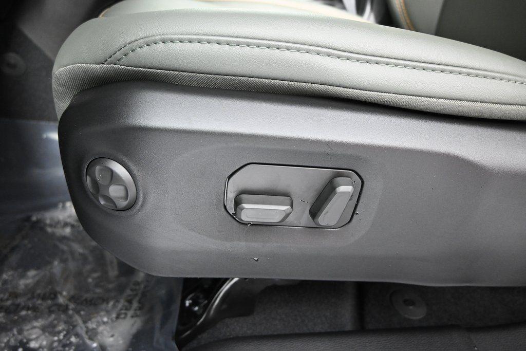 new 2026 Jeep Gladiator car, priced at $47,399