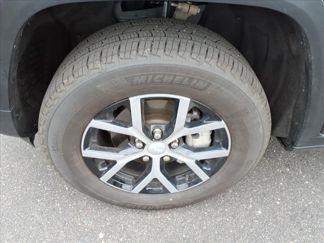 used 2024 Jeep Grand Cherokee car, priced at $41,679