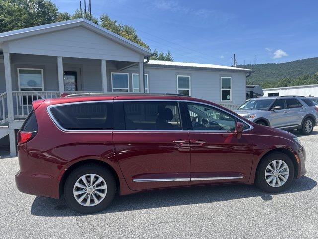 used 2017 Chrysler Pacifica car, priced at $9,299