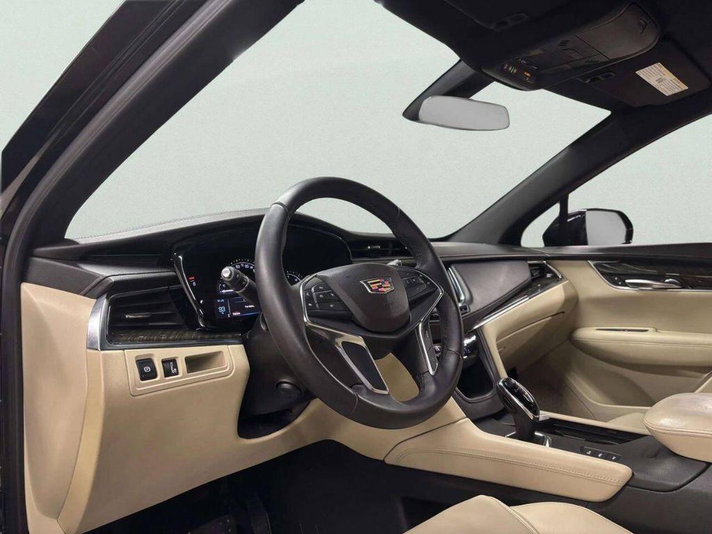used 2018 Cadillac XT5 car, priced at $19,999