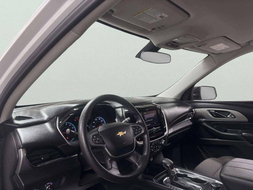 used 2021 Chevrolet Traverse car, priced at $17,999