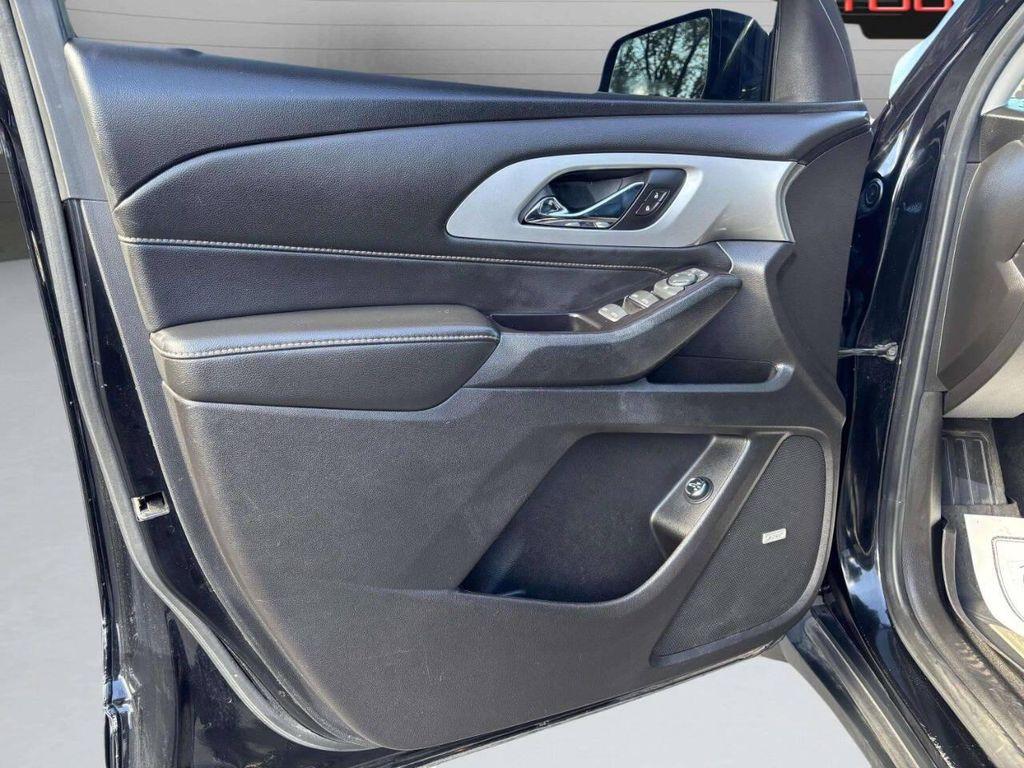 used 2019 Chevrolet Traverse car, priced at $11,499