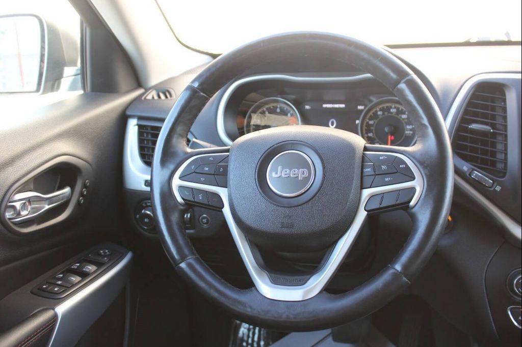 used 2018 Jeep Cherokee car, priced at $16,477
