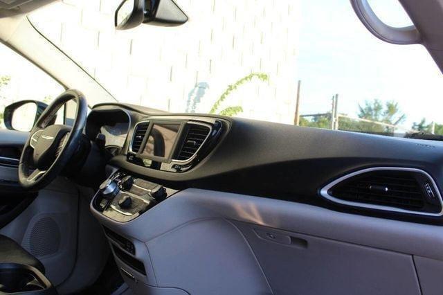 used 2020 Chrysler Pacifica car, priced at $16,999