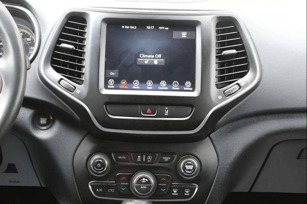 used 2022 Jeep Cherokee car, priced at $16,499