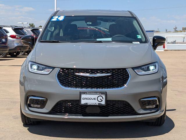 new 2024 Chrysler Pacifica car