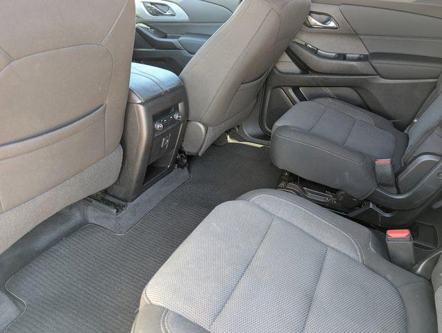 used 2022 Chevrolet Traverse car, priced at $28,600