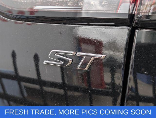 used 2023 Buick Envision car, priced at $29,327