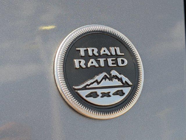 used 2015 Jeep Grand Cherokee car, priced at $13,717