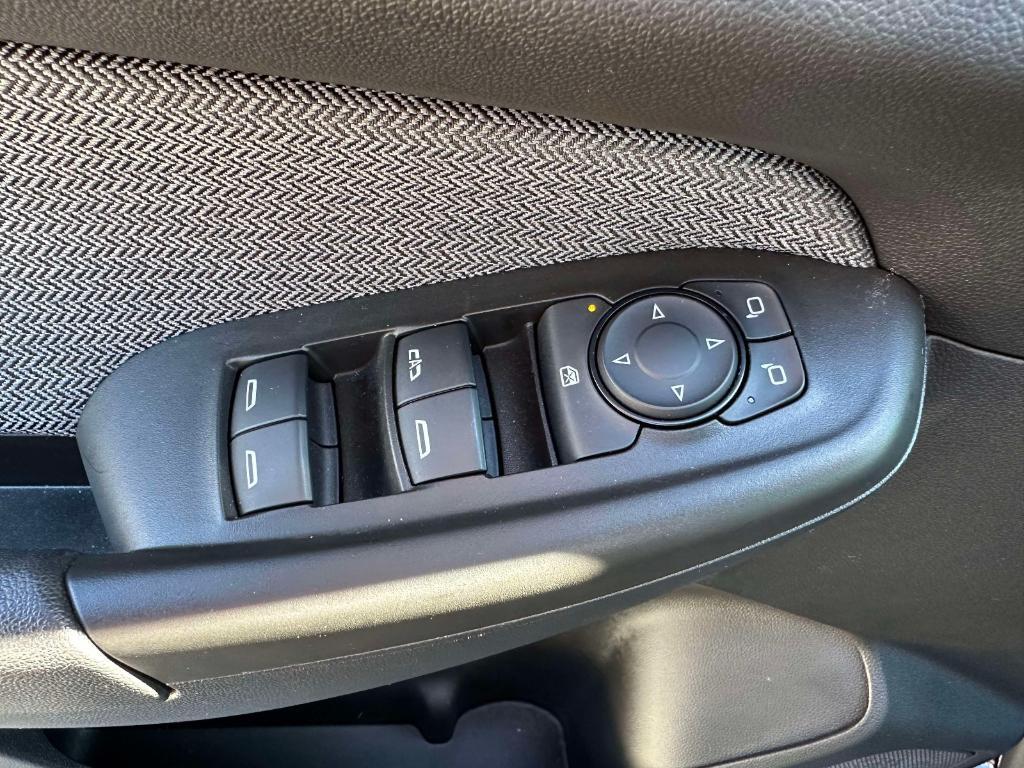 used 2025 Chevrolet TrailBlazer car, priced at $29,080