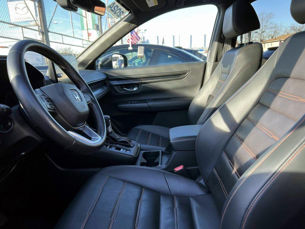 used 2024 Honda CR-V Hybrid car, priced at $31,889