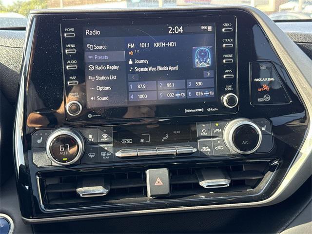 used 2020 Toyota Highlander Hybrid car, priced at $26,487