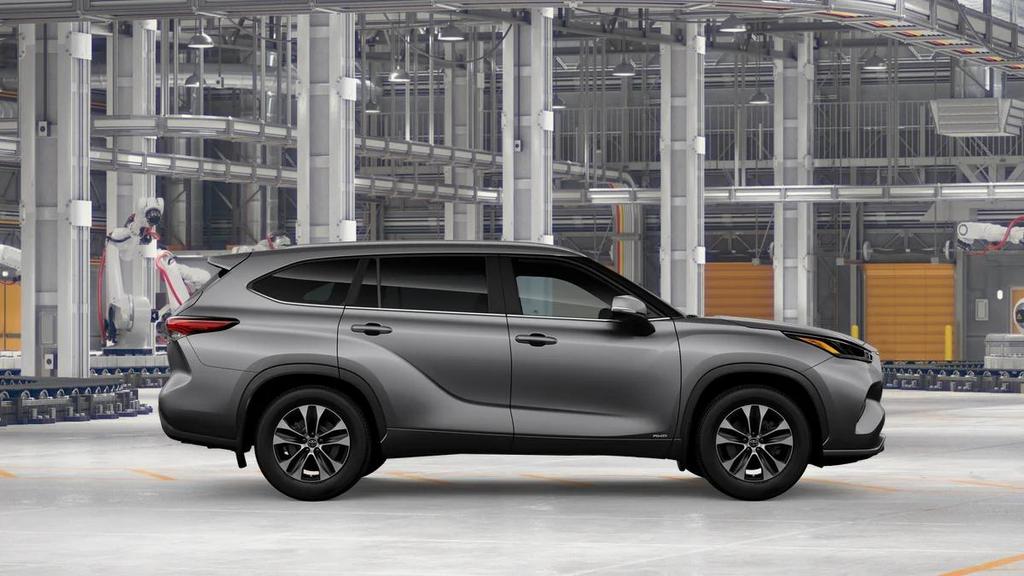 new 2026 Toyota Highlander Hybrid car, priced at $52,582