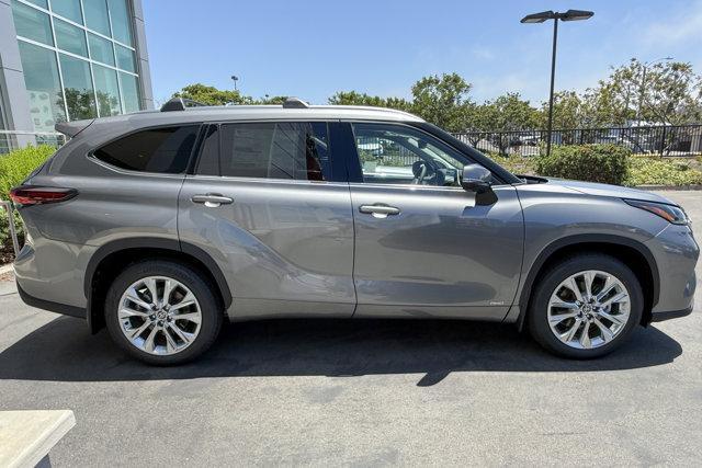 new 2026 Toyota Highlander Hybrid car, priced at $55,048