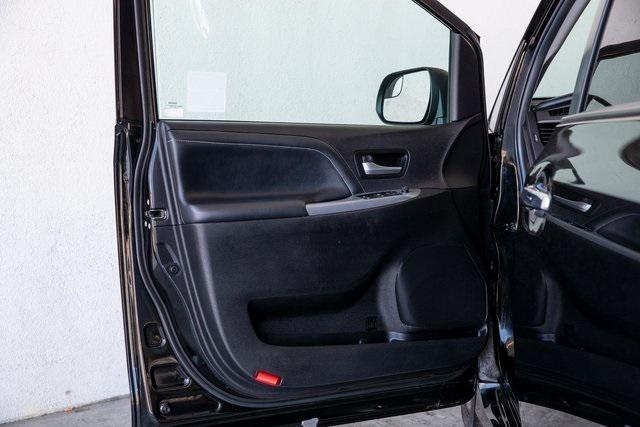 used 2017 Toyota Sienna car, priced at $22,895