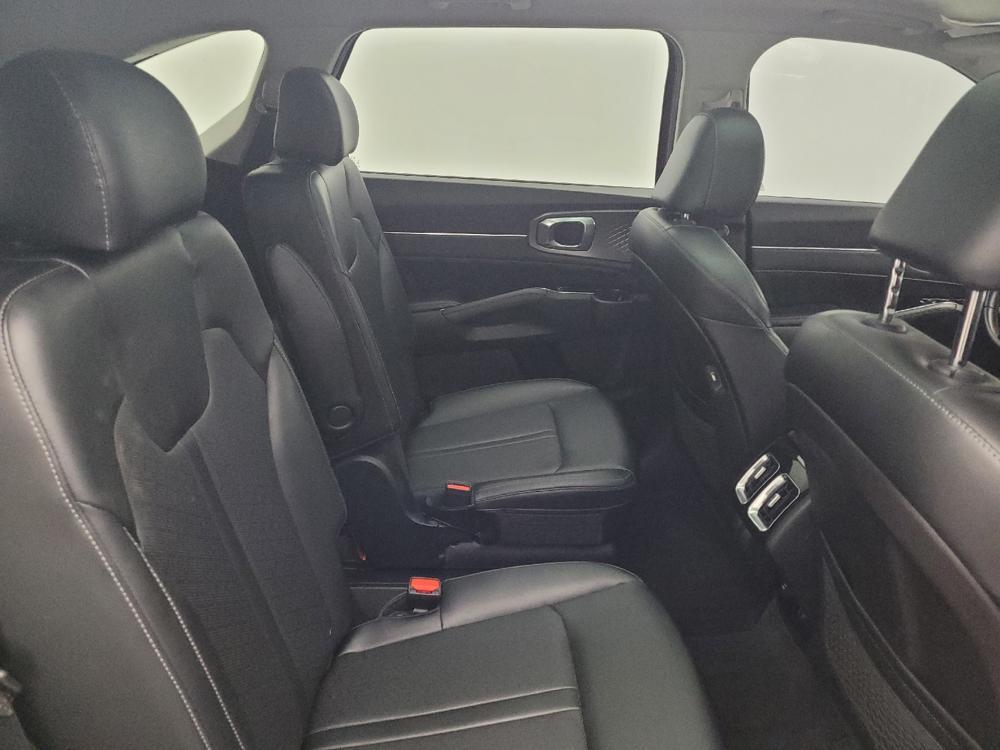 used 2021 Kia Sorento car, priced at $23,395