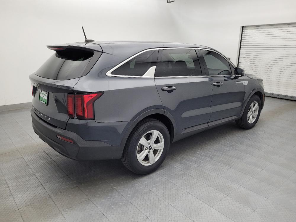 used 2022 Kia Sorento car, priced at $19,895