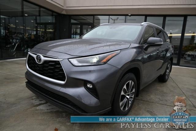 used 2024 Toyota Highlander car, priced at $39,995
