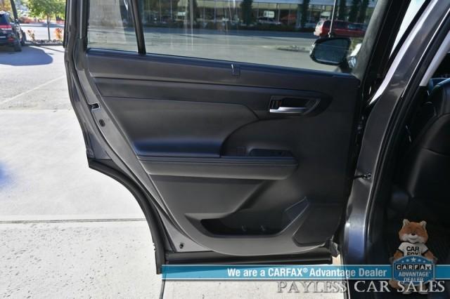 used 2024 Toyota Highlander car, priced at $39,995