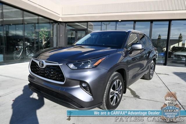 used 2024 Toyota Highlander car, priced at $39,995