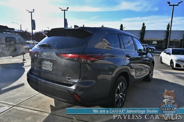 used 2024 Toyota Highlander car, priced at $39,995