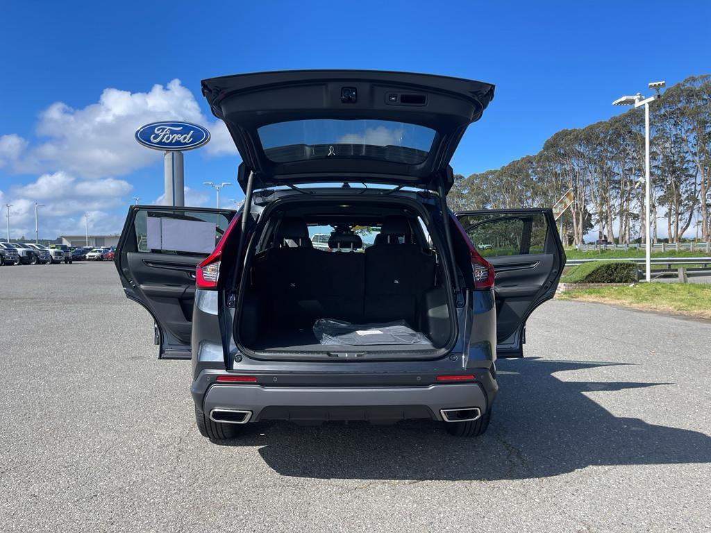 new 2026 Honda CR-V Hybrid car, priced at $41,996
