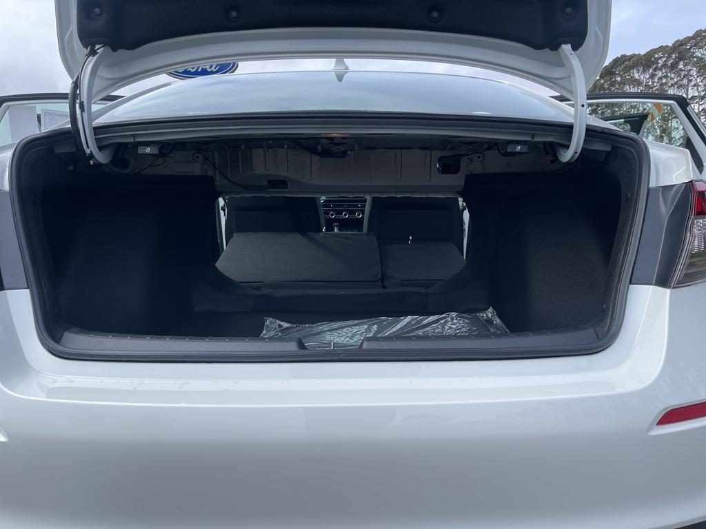 new 2026 Honda Civic Hybrid car, priced at $31,366