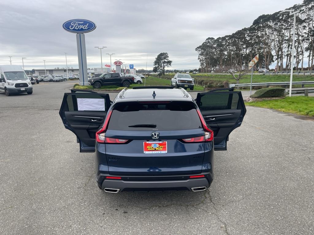 new 2026 Honda CR-V Hybrid car, priced at $40,099