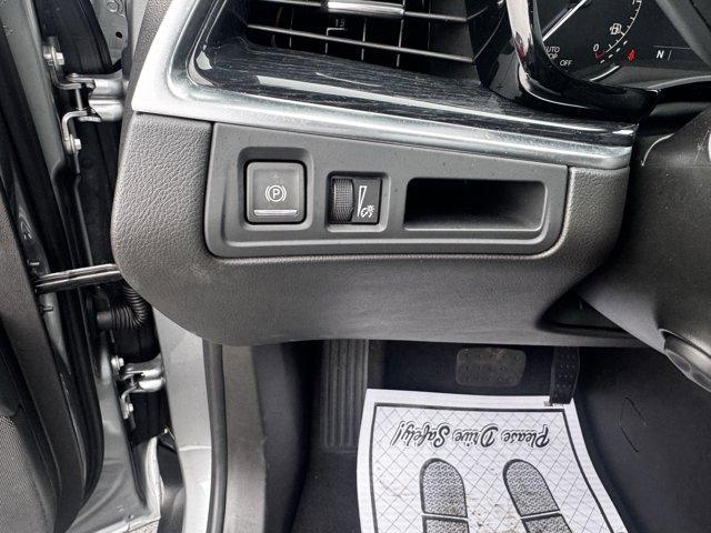 used 2025 Cadillac XT5 car, priced at $40,585