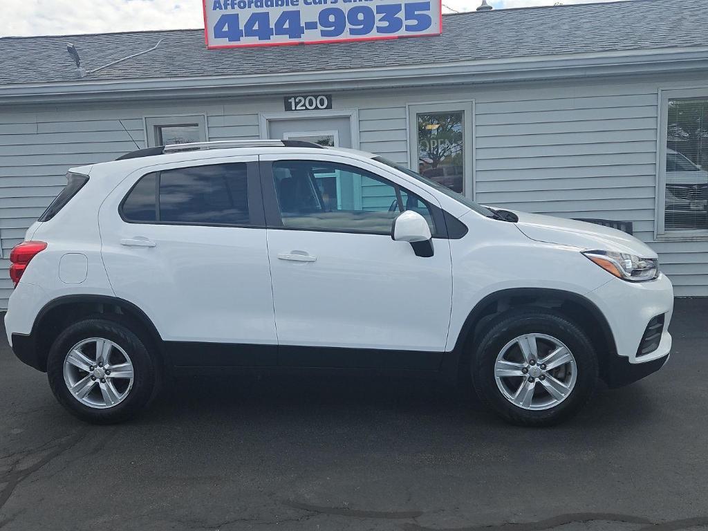 used 2022 Chevrolet Trax car, priced at $20,402
