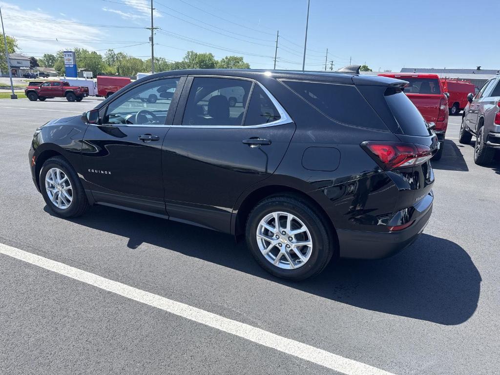 used 2024 Chevrolet Equinox car, priced at $25,407