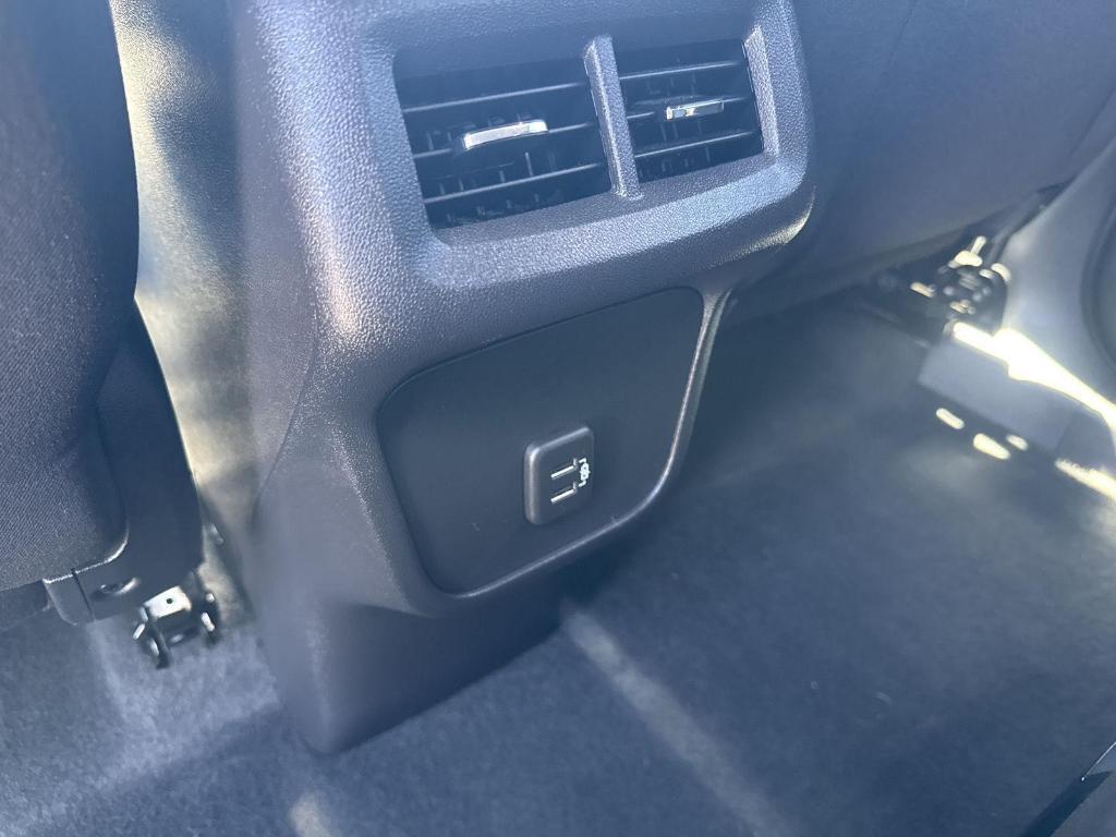 used 2024 Chevrolet Equinox car, priced at $25,407