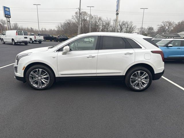used 2025 Cadillac XT5 car, priced at $38,605